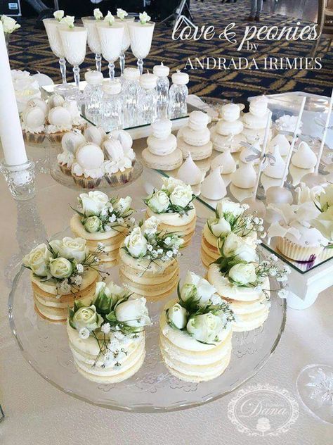 Candy Bar Engagement Party, Engagement Candy Bar, White Wedding Candy Bar, Dessert And Candy Table Ideas, Korean Wedding Paebaek, White Desserts Table, Candy Bar Ideas For Wedding, Candy Bar For Wedding, Boho Candy Bar