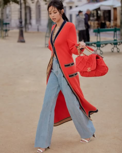 Jennie Kim Cruise 2019 20 - CHANEL Hyuna Photoshoot, Chanel Outfit, Mode Chanel, Red Cardigan, Vogue Korea, Looks Chic, 가을 패션, Kpop Fashion Outfits, Inspired Outfits