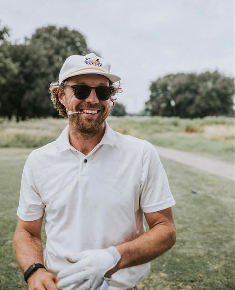 Golf Apparel Photography, Mens Golf Aesthetic, Vintage Golf Photography, Golf Social Media Design, Golf Lifestyle Photography, Golf Boy Aesthetic, Golf Product Photography, Golf Photoshoot Photo Ideas, Golf Editorial