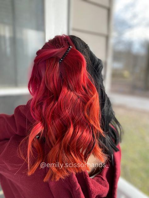 Red And Copper Split Hair, Copper Split Hair, Red And Purple Split Dye, Dye Hair Purple, Purple Split Dye, Hair Split Dye, Split Dye Hair, Split Dye, Sunset Hair