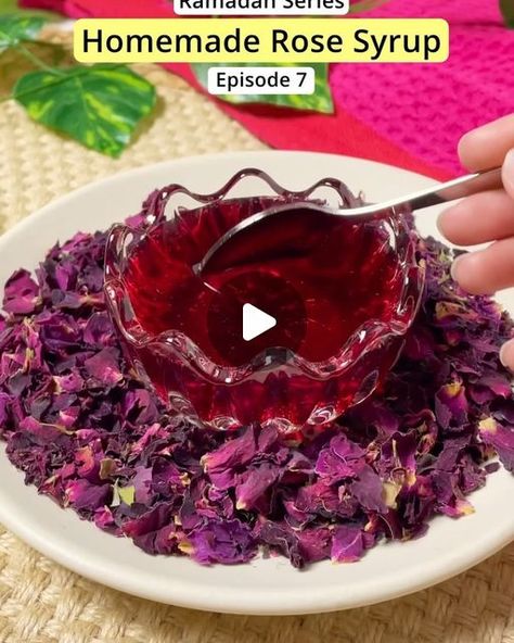 Ramadan Recipe, Rose Syrup, Rose Milk, Sweet Drinks, Dried Rose Petals, Delicious Drinks, Ramadan Recipes, 1 Rose, Chutney Recipes