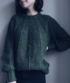 Forest Vibes, Sweater Knitting Patterns, Stockinette Stitch, Free Knitting Pattern, Sweater Design, Sweater Pattern, Green Sweater, Knitting Inspiration, Knitting Ideas