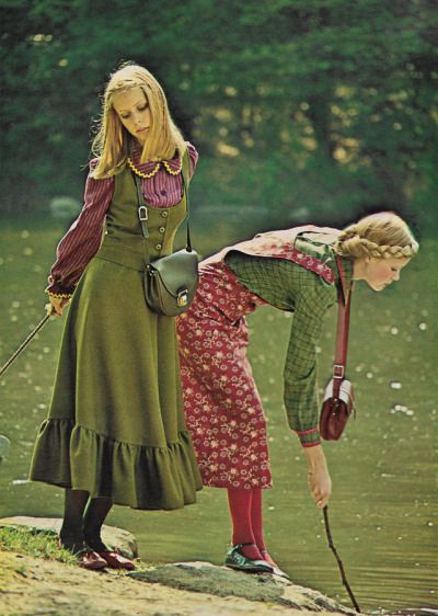 Seventeen Magazine fashion editorial from the 1970s, 70s fashion, prairie dresses and country girl style. Rustic, calico, floral prints, vintage magazine scans, braids 1970s Cottagecore, 1975 Fashion, 70s Fashion Magazine, 1970s Vintage Fashion, Seventeen Magazine Fashion, Just Seventeen, Harry Clarke, 60s 70s Fashion, 60s And 70s Fashion