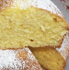 Ciambella con ricotta - la ricetta dei nostri chef - Troppo Dolce Caramel Slice, Sweet Cooking, Yogurt Cake, Plum Cake, Almond Cakes, Chocolate Desserts, Original Recipe, Cake Cookies, Ricotta