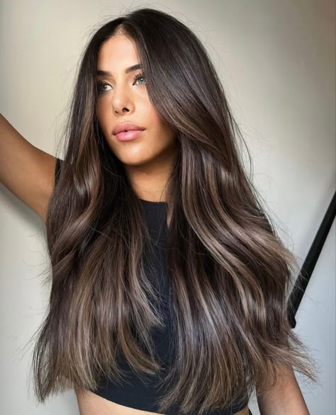 Brown Hair Color Styles, Natural Ash Brown Hair, Hair Color Styles, Light Ash Brown Hair, Brown Hair Trends, Ash Brown Hair Color, Ash Brown Hair, Brown Hair Inspo, Brown Hair Dye