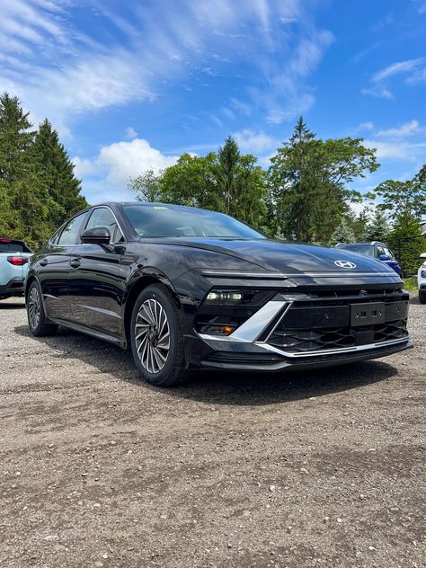 Drive into the future with the 2024 Hyundai Sonata Hybrid Limited. Combining sleek design with hybrid efficiency for an eco-friendly yet luxurious ride. 🌿🚗 

#HyundaiSonata #2024Sonata #HybridLimited #HealeyBrothers #HudsonValley Hyundai Hybrid, 2024 Hyundai Sonata, 2024 Hyundai Santa Fe, Hyundai Vision N74, Poughkeepsie New York, Chevrolet Dealership, New Hampton, Hudson Valley Ny, Chrysler Dodge Jeep