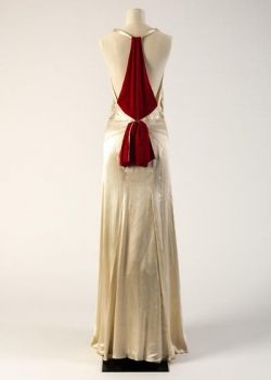 Review: A History of Fashion in 100 Objects at the Fashion Museum Bath 1930s Glamour Gowns, 1930 Gown, 1930s Evening Gowns, 1930's Dress, 1930 Dress, 1930s Gown, 1930's Dresses, Vintage 1930s Dress, Fashion Museum