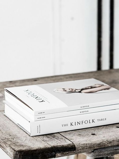 gorgeous Kinfolk books and magazines looking great on a vintage table Kinfolk Aesthetic, Kinfolk Style, Kinfolk Table, The Kinfolk Table, Kinfolk Magazine, Ebook Design, Table Books, Magazine Layout, Coffee Table Books