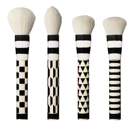 giftguide-sonia-kashuk-holiday-brush-set African Makeup, Packaging Graphic Design, Beauty Gift Guide, Sonia Kashuk, Holiday Beauty, Healthy Holidays, Holiday Gift Sets, How To Apply Foundation, Cool Gifts For Women