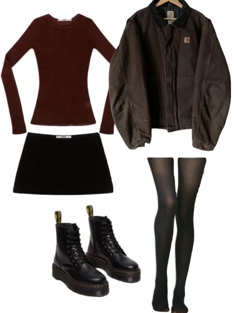 College Style Aesthetic, City Day Outfit Winter, Theatre Outfit Ideas Casual, Coffee House Outfit, Christmas Pub Crawl Outfit, Cute London Outfits, Small Black Skirt Outfit, Film Student Outfit, Washington Dc Winter Outfits