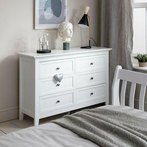 Classic Chest Of Drawers, Chest Of Drawers Bedroom, White Chest Of Drawers, Bedroom Chest Of Drawers, 6 Drawer Chest, Understated Style, Side Board, Classic Aesthetic, Interior Room