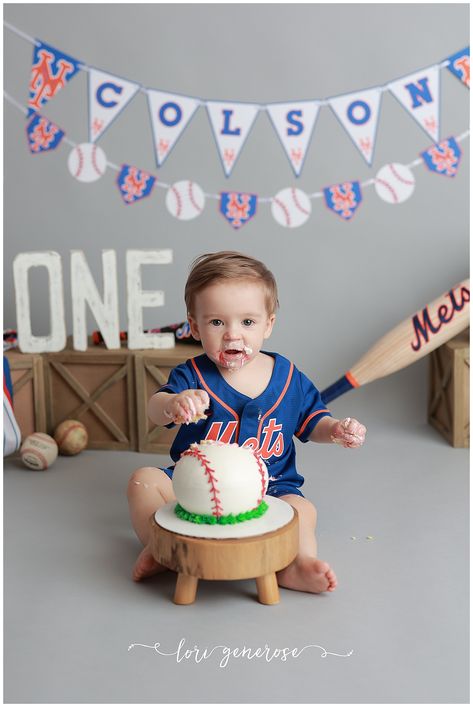 Rookie Of The Year First Birthday Cake Smash, Cake Smash Baseball Theme, Baseball Cakes For Boys Birthdays, Baseball Smash Cake One Year Old, Rookie Of The Year First Birthday Cake, Baseball First Birthday Cake, Mets Baseball Cake, Baseball Smash Cake, Baseball Cake Smash