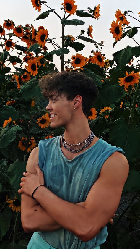 Zach Herron Wallpaper, Zach Herron, A Man