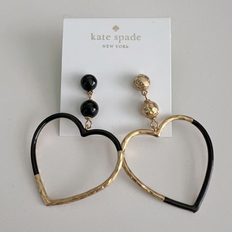 My Precious Asymmetrical Earrings From Kate Spade. Plated Metal With Shiny Steel Posts. Gold Tone And Black. Weight: 11.14g. Length: 2.5 Inches Keywords: Hearts, Asymmetrical, Dangle, Drop, Steel Post, Black, Gold Pig Earrings, Rose Gold Earrings Studs, Knot Stud Earrings, Geode Earrings, Kate Spade Jewelry Earrings, Knot Studs, Asymmetrical Earrings, Rose Gold Studs, My Precious