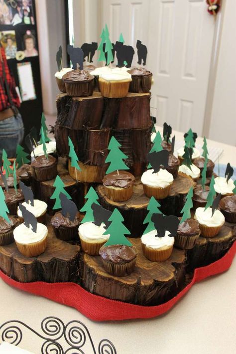 Mountain Man Lumberjack Birthday Party Ideas | Photo 1 of 16 | Catch My Party Rustic Cupcake Display, Woodland Baby Shower Theme Boy, Woodland Baby Shower Food, Wedding Cupcakes Rustic, Wedding Cupcake Display, Lumberjack Birthday Party, Cupcake Stand Wedding, Lumberjack Baby Shower, Woodland Baby Shower Decorations