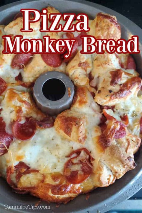 Pepperoni Monkey Bread, Pizza Monkey Bread Recipe, Pepperoni Pizza Monkey Bread, Bundt Pan Recipes, Pizza Monkey Bread, Pepperoni Bread, Bread Recipe Video, Monkey Bread Recipe, Biscuit Pizza