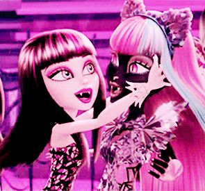 Catty Noir Aesthetic, Goth Soft Aesthetic, Aesthetic Draculaura, Clawdeen Aesthetic, Frankie Aesthetic, Draculaura Aesthetic, Comic Book Layout, Moster High, Catty Noir