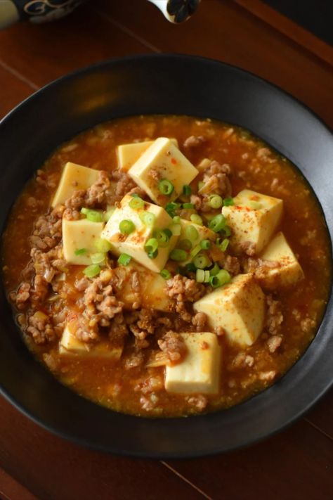 How To Make Japanese-Style Mapo Tofu (Mabo Dofu) Japanese Mapo Tofu, Mapo Tofu Vegetarian, Japanese Tofu Dishes, Korean Soft Tofu Stew, Japanese Recipes Traditional, Mapo Tofu Recipe Easy, Mabo Tofu, Japanese Tofu Recipes, Japanese Pronunciation