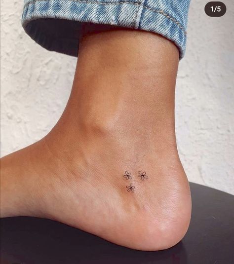 Small Tattoos Above Elbow Simple, Matching Tattoo Minimalist, Tattoos On Thick Woman, Small Tattoo Ideas Biblical, Minimalistic Tatoos Ideas, Super Dainty Tattoos, Minimalist Dainty Tattoo, Micro Animal Tattoo, Lexi Hidalgo Earth Tattoo