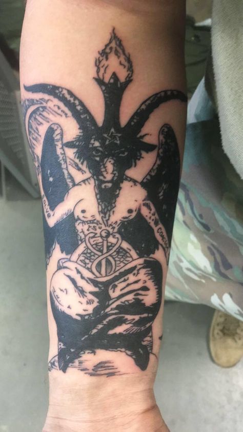 Baphomet Tattoo, Guitar Drawing, Tattoo Forearm, Hand Tats, Tattoo Now, Metal Tattoo, Creepy Tattoos, About Tattoo, Head Tattoos