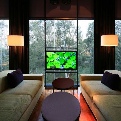 Tv In Front Of Window Design Ideas Front Window Design, Window Design Ideas, Modern Media Room, Suport Tv, Tv In Bedroom, Lounge Design, Modern Cabin, Ideas Pictures, Lounge Room