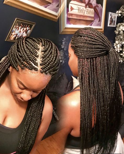 Brittanythebraider_ on IG #boxbraids #naturalhairstyles #braids #braidedhairstyles #protectivestyles Braids Locs, Poetic Justice Braids, Big Box Braids, Sassy Nails, Hair Business, Crochet Twist, Wallpaper Flowers, Senegalese Twist, Poetic Justice