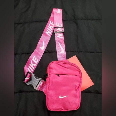 Nike Crossbody 5x7 Pink 2 Zipper Compartments Inside Divider Adjustable Strap Nike Sling Bag, Nike Crossbody Bag, Pink Gym, Mens Crossbody Bag, Nike Bags, Birthday Wishlist, Nike Pink, Hip Bag, Crossbody Tote