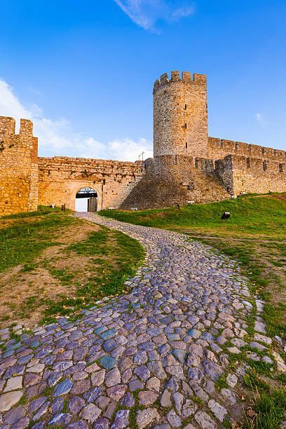 Belgrade Fortress, Classy Lifestyle, Dream Vacation Spots, Belgrade Serbia, Southern Europe, Serbia, Vacation Spots, Dream Vacations, Old Town