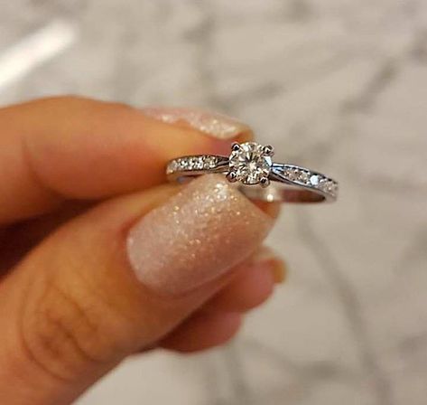 Pretty Promise Rings, Cute Promise Rings, Pretty Engagement Rings, Round Moissanite Engagement Ring, Cute Engagement Rings, Future Engagement Rings, Simple Engagement Rings, Ring White Gold, Dream Engagement Rings