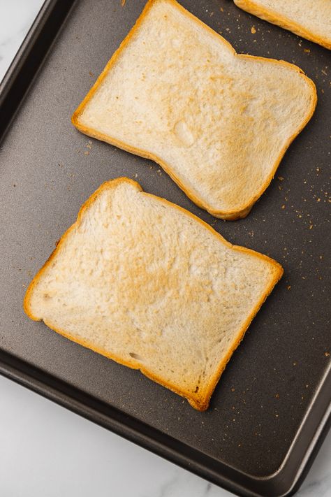 How To Toast Bread In The Oven - yourcookingbuddy.com Toasting Bread In Oven, Toast Bread In Oven, Toast In Oven, Bread In Oven, Healthy Toast Toppings, Pan Fried Chicken Thighs, Bread In The Oven, Butternut Squash Cooking, Woman Cooking