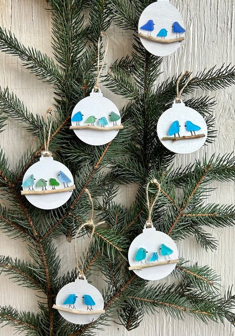 This Christmas Ornaments item by JoyfulPebbleArt has 141 favorites from Etsy shoppers. Ships from Longmont, CO. Listed on Jun 30, 2024 Beach Glass Crafts Ideas, Sea Glass Crafts Diy, Seaglass Ornaments, Sea Glass Christmas Ornaments, Seaglass Cards, Sea Glass Ornaments, Seaglass Birds, Sea Glass Birds, Beach Glass Projects