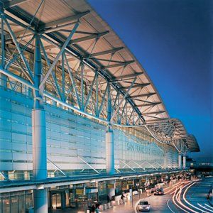 Airport Architecture, San Francisco Airport, Monumental Architecture, San Francisco International Airport, Airport Aesthetic, Airport Terminal, Airport Design, Airports Terminal, House Deco