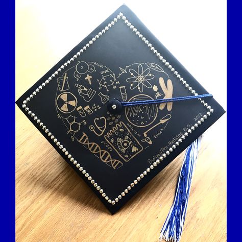 Biology/ Pre-Medicine Graduation Cap!  Science, Chemistry, Biology, Love, heart, Bachelors of Science, BS 2017. Graduation Cap Science, Biology Graduation Cap, Science Graduation Cap, Medicine Graduation, Heart Medicine, Chemistry For Kids, College Grad Cap Ideas, High School Graduation Cap, College Graduation Cap Decoration