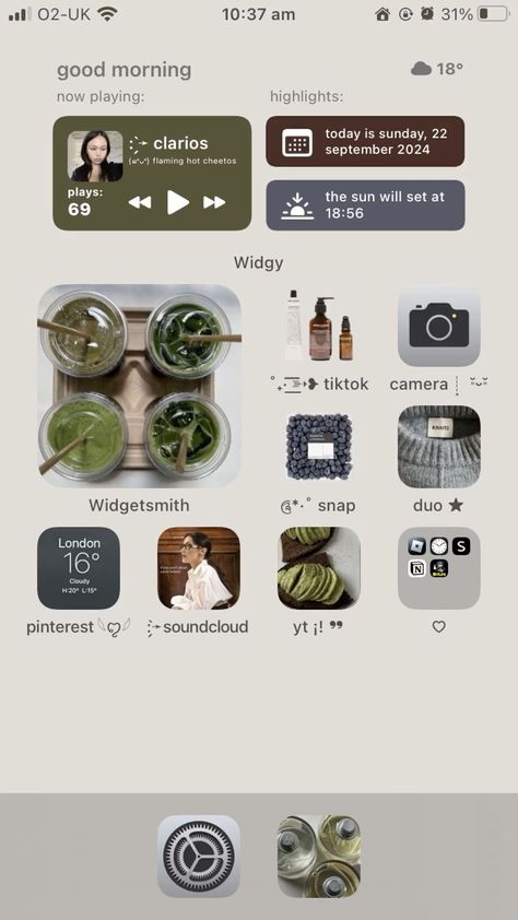 ios green and brown layout customnotiondashboard #notion_minimalist #page_aesthetic🎖️ Brown Layout, Digital Workspace, Lockscreen Ios, Notion Template Ideas, Iphone Wallpaper Ios, Iphone Home Screen Layout, Ios Layout, Phone Layouts, Pretty Phone Wallpaper