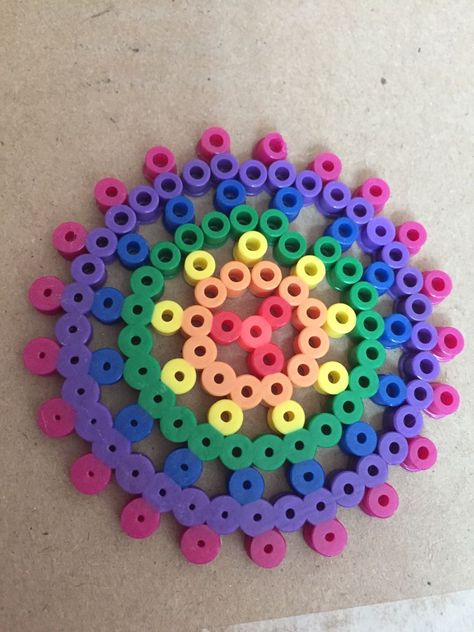 I made this beautiful Circle Perler Bead Patterns, Perler Beads Designs Easy, Melty Bead Designs, Melt Beads Patterns, Christmas Perler Beads, Hamma Beads Ideas, Easy Perler Bead Patterns, Perler Ideas, Easy Perler Beads Ideas