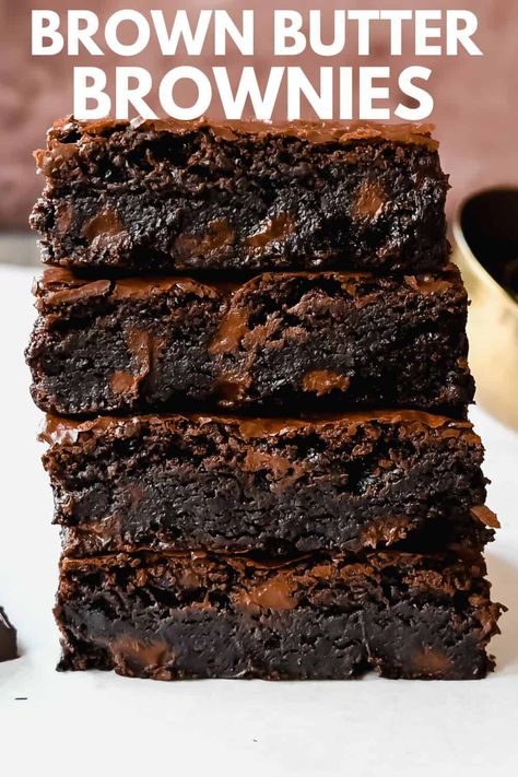 Brown Butter Brownies Browned Butter Brownies, Brown Butter Brownies Recipe, Soft And Chewy Brownies, Brown Sugar Brownies, Brown Butter Brownies, Chewy Brownie Recipes, Easy Brownie Recipe, East Dessert Recipes, Chewy Chocolate Brownies