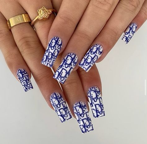 Dior Nail Polish, Dior Nails, Tech Ideas, Chrome Nails Designs, Long Nail, Nails 2020, Easter Nails, Foil Nails, Nail Designs Spring