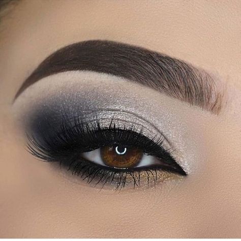 Maquillage Harry Potter, Spring Eye Makeup, Eye Makeup Glitter, Mascara Hacks, Make Up Designs, Wedding Eye Makeup, Charming Eyes, Red Makeup, Makijaż Smokey Eye