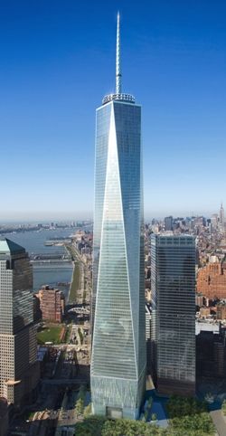 Freedom Tower by Skidmore, Owings and Merrill, 2012. The square transforms into isosceles triangles creating a prism-like shape. World Trade Center Nyc, Freedom Tower, Voyage New York, One World Trade Center, المملكة العربية السعودية, Lower Manhattan, The Windy City, Twin Towers, Greenwich Village