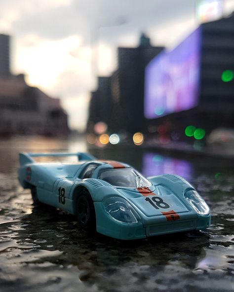 Photography Fundamentals, Hot Wheels Cars Toys, Gulf Racing, Model Cars Collection, Photography Essentials, Miniature Photography, Hot Weels, Hot Wheels Toys, Miniature Cars