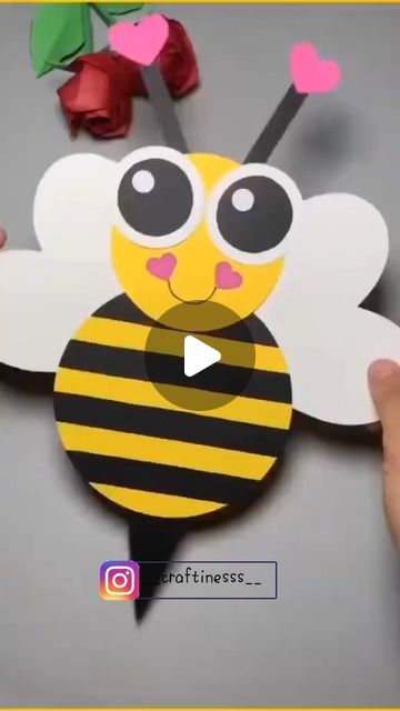 Crαƒƭαɦσℓเ૮🎨 | Cute HoneyBee🪄For Kids||
.
.
.
#art #artanddesign #artandcraft #honeybees #papercrafting #papeecraft #handmade #creative #creativity... | Instagram Bee Crafts For Kids Preschool, Preschool Construction, Honeybee Art, Kids Painting, Bee Crafts, Construction Paper, Kids Art, Painting For Kids, Preschool Crafts