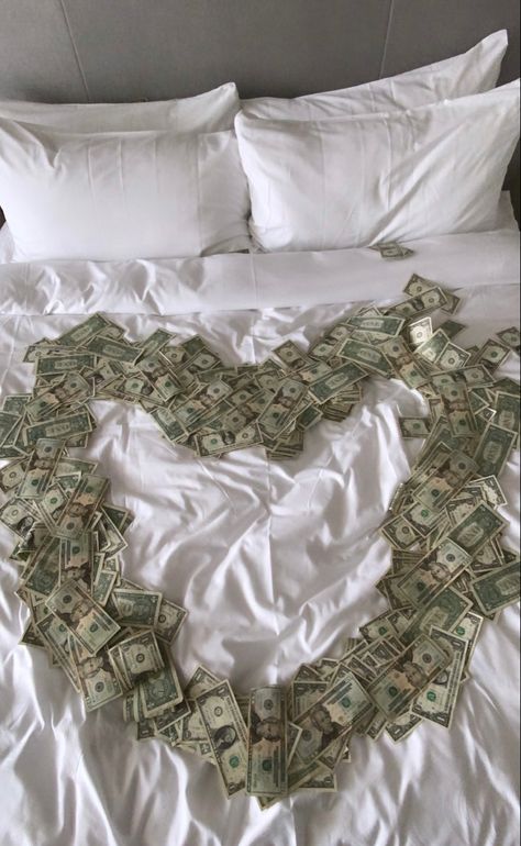 Thousands dollars one dollar bills hotel bed romantic getaway stripper aesthetic Asthetic Skincare, Vision Board Pics, Wish Board, Money Vision Board, Vision Board Photos, Life Vision Board, Rich Dad Poor Dad, Money Pictures, Money On My Mind