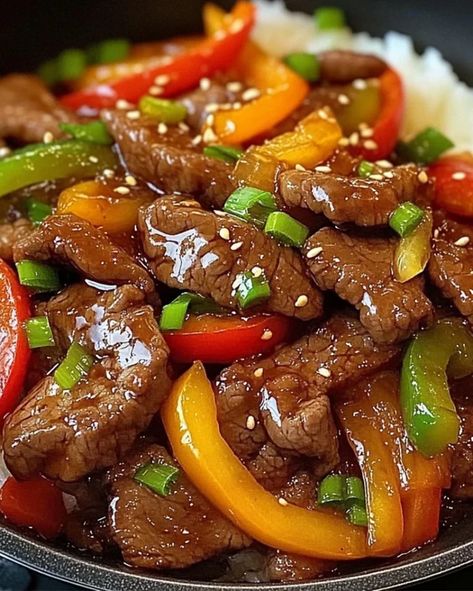 Best Ever Pepper Steak Recipe - Quick & Delicious - optimal recipes Best Ever Pepper Steak, Chocolate Peanut Butter Pies, Optimal Recipes, Beef Recipes Easy Dinners, Easy Peanut Butter Pie, Beef Pasta Recipes, Pepper Steak Recipe, Vegetable Crisps, Persian Cuisine