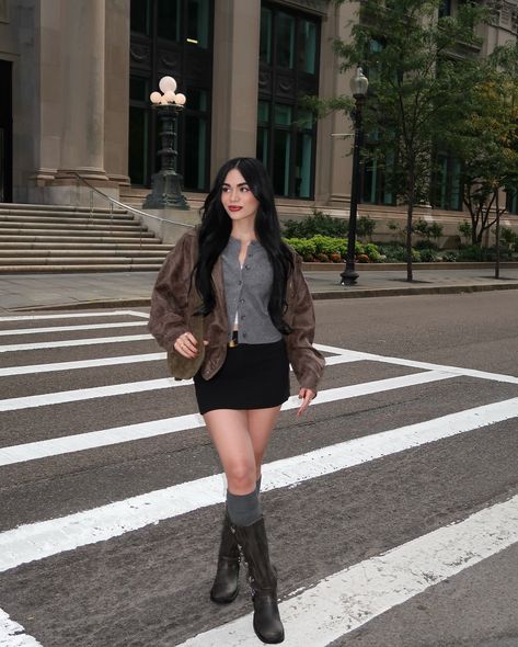 fall layers + moto boots👢 Biker Boots Dress Outfit, Black Moto Boots Outfit, Brown Moto Boots Outfit, Motor Boots Outfit, Moto Boots Outfit, Birthday Dinner Outfit, Fall Boots Outfit, Black Moto Boots, Boots Outfits