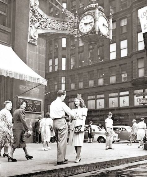 Chicago, 1947 - the year I was born Chicago History, Boy Meets Girl, The Marshall, My Kind Of Town, State Street, The Windy City, Boy Meets, Foto Art, White Photo