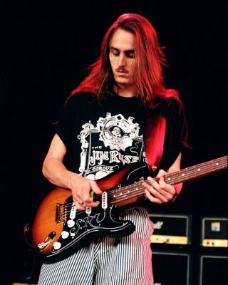 Mike Mccready (lead guitarist of Pearl Jam Mike Mccready, Circus Shirts, Jeff Ament, Matt Cameron, Pearl Jam Eddie Vedder, 90s Clothes, Temple Of The Dog, Grunge Guys, 90s Fashion Grunge