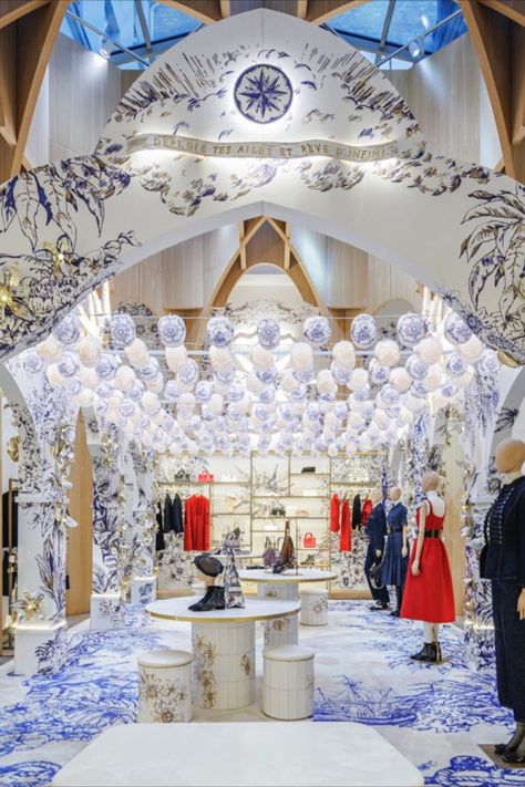 Dior Interior Design, Dior Store Interior, Dior Interior, Dior Cruise 2023, Dior Store, Holiday Interior, Dior Cruise, Cruise 2023, Boutique Decor