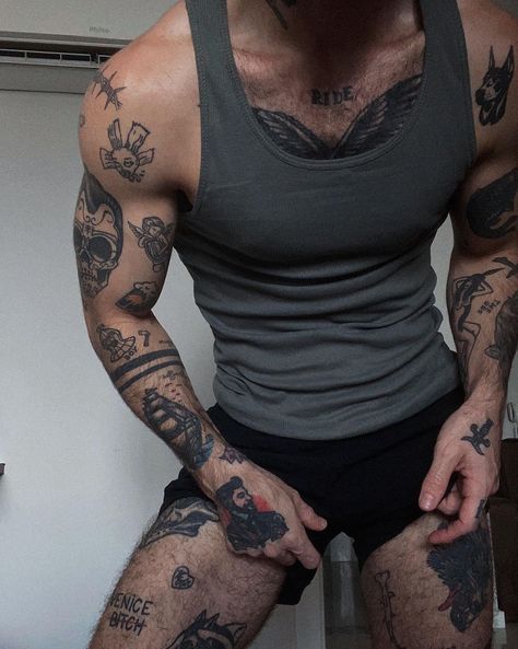 Shape Tattoo, Wrist Tattoos For Guys, Tattoo Inspiration Men, Inked Men, Black Ink Tattoos, Boys Haircuts, Men Fashion Casual Outfits, Tattoo Styles, Haircuts For Men