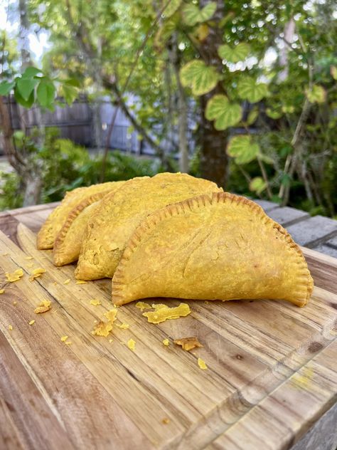 Jamaican Beef Patties Jamaican Stew, Jamaican Stew Peas, Stew Peas, Jamaican Beef Patties, Jamaican Patty, Vegetable Shortening, Caribbean Life, Beef Patties, Scotch Bonnet Pepper