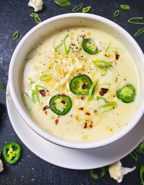 Creamy, velvety smooth, and packing a punch; my Jalapeno Cheddar Cauliflower Soup is the perfect soup season recipe. It's easy, comes together quickly with minimal ingredients, and tastes delish! Recipe link attached <3 Cheddar Cauliflower Soup, Green Chili Soup, Cheddar Cauliflower, Vegan Jalapeno Poppers, Jalapeño Soup, Cheap Vegetarian Meals, Creamy Jalapeno, Jalapeno Cheddar, Chili Soup